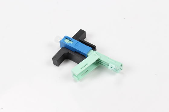 SC Conector rápido Mariposa para el mercado FTTH Cables de caída de fibra óptica Pérdida de retorno de 50 dB