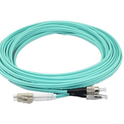 Conector LC Cordón de parche de fibra óptica para tipos de fibra multimodo y transmisión de datos
