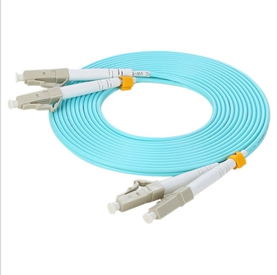 Conector LC Cordón de parche de fibra óptica para tipos de fibra multimodo y transmisión de datos