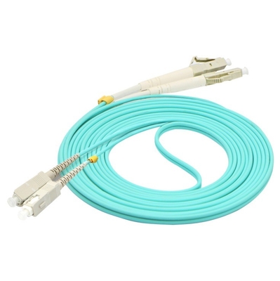 Conector LC Cordón de parche de fibra óptica para tipos de fibra multimodo y transmisión de datos