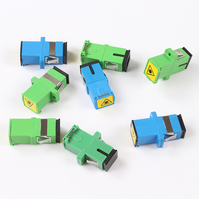 SC APC SC UPC SX Adaptador de fibra óptica de una pieza sin brida para transmisión de señal