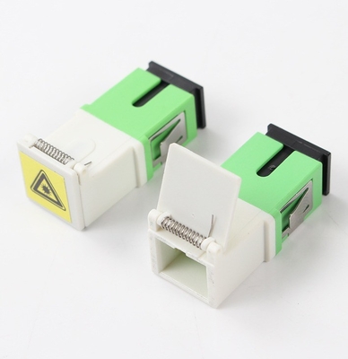 Adaptador de fibra óptica con conexión de polvo y pérdida de inserción IL 0.2db