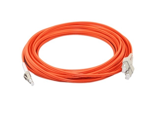 Fibra óptica Jumper G657a2 Cordón de parche de modo único con conector SC FC ST LC tipo UPC