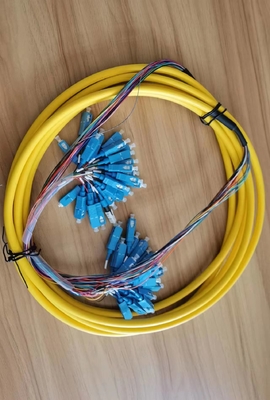 24 núcleo de cable de parche pre-terminado SC/UPC con bandeja de instalación máxima número 1 bandeja de empalme