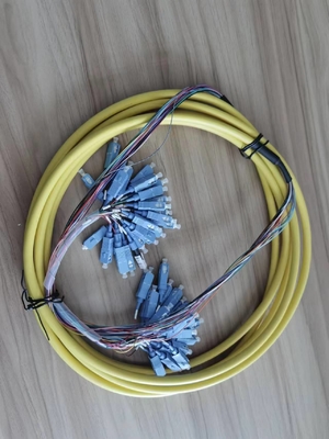 24 núcleo de cable de parche pre-terminado SC/UPC con bandeja de instalación máxima número 1 bandeja de empalme