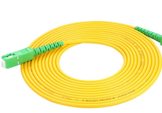 Modo único G657A SC UPC APC Cordón de parche de fibra óptica para redes FTTH interiores y exteriores