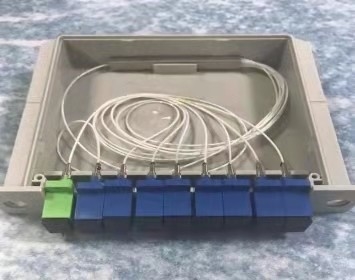 ODF 1-2 Fibra SC APC Enchufe de casetes PLC Splitter 1-2 con 2/4/6/8/16/32/64 Fibras