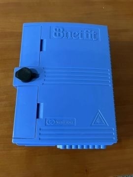 300*245*100 mm Mini Tipo Splitter FDB para el sistema de fibra de distribución FTTH en Indonesia