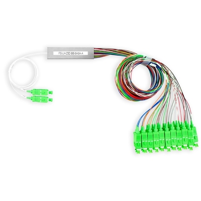 2 8 PLC SC/APC Tipo de caja CMPT para la estabilidad de temperatura de las grasas y las fibras de carbono -40-85 C dB 0.5